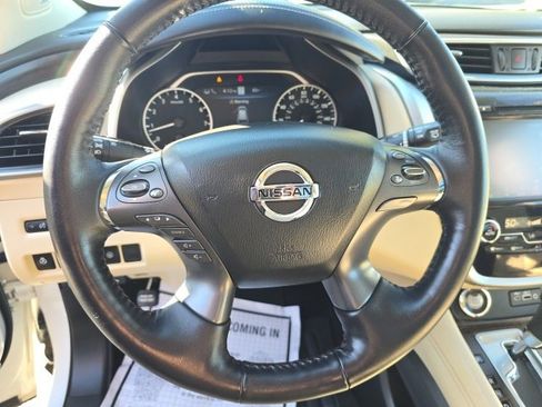 Used 2022 Nissan Murano Platinum w/ Cargo Package image 13