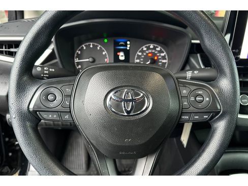 Certified 2025 Toyota Corolla LE image 24