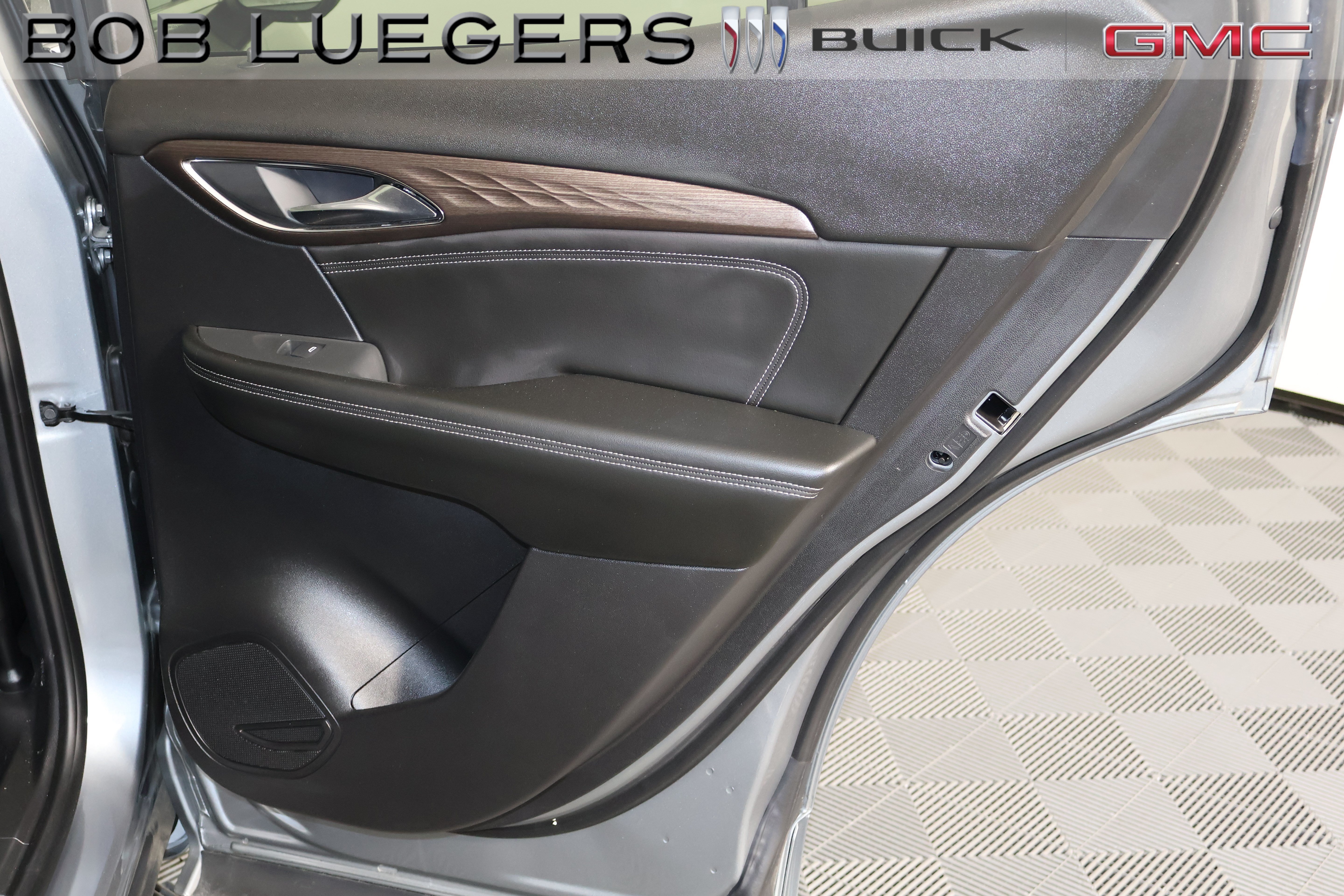 Certified 2023 Buick Envision Avenir AWD/4WD image 15