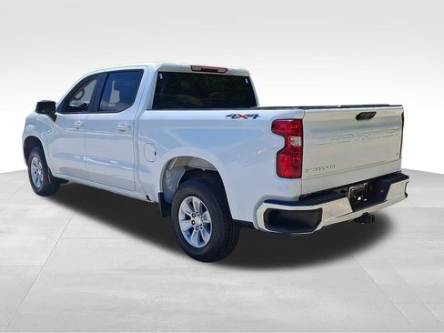 Used 2025 Chevrolet Silverado 1500 LT AWD/4WD image 4