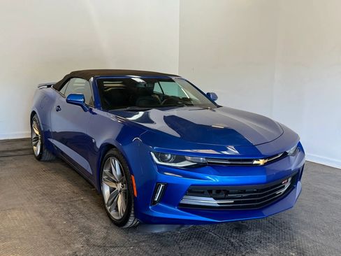 Used 2017 Chevrolet Camaro LT RWD image 9