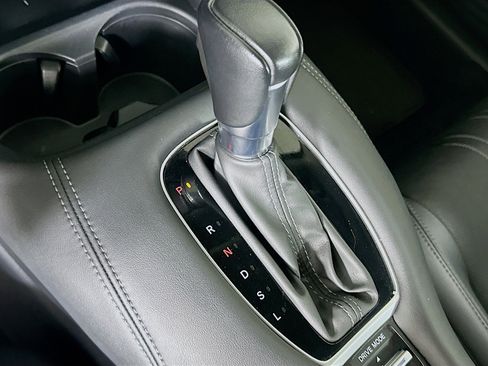 Used 2024 Honda HR-V EX-L image 23