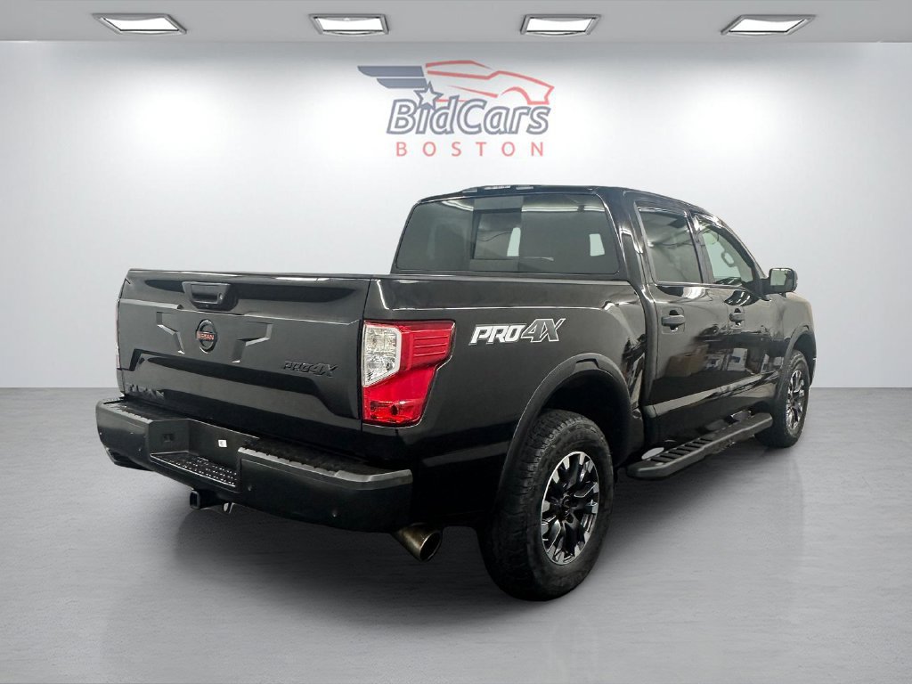 Used 2021 Nissan Titan PRO-4X w/ Pro-4x Convenience Package AWD/4WD image 4