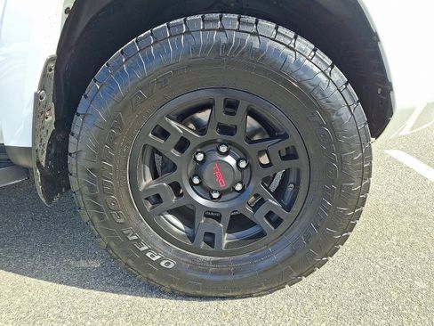 Certified 2020 Toyota 4Runner SR5 Premium w/ Moonroof Package image 8