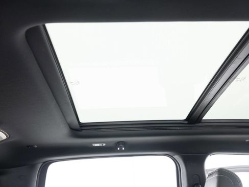 Used 2021 RAM 1500 Limited w/ Night Edition image 36