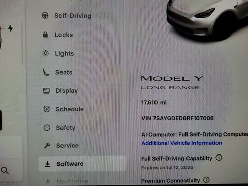 Used 2024 Tesla Model Y Long Range RWD image 14