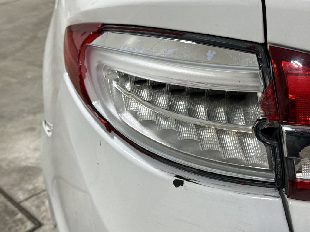 Used 2017 Ford Fusion SE FWD image 46