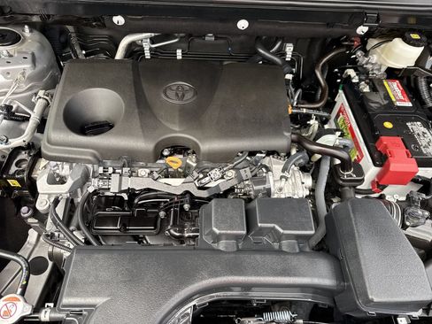 Certified 2025 Toyota RAV4 LE FWD image 17