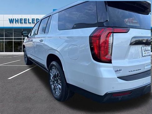 Used 2024 GMC Yukon XL Denali Ultimate image 3