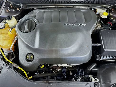 Used 2014 Chrysler 200 Limited FWD image 33