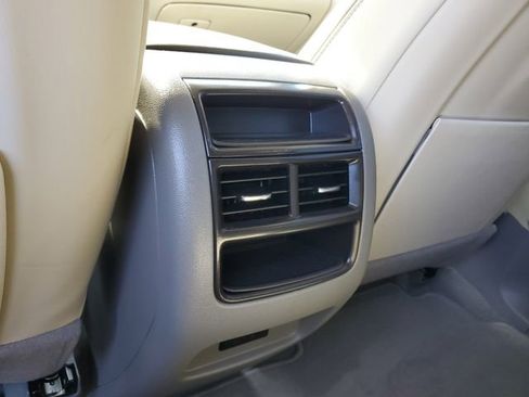 Used 2022 Cadillac XT5 Premium Luxury image 15