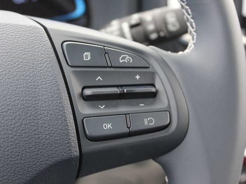 New 2026 Hyundai Venue SEL FWD image 27