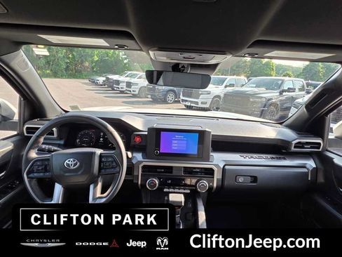 Used 2024 Toyota Tacoma TRD Off-Road AWD/4WD image 20