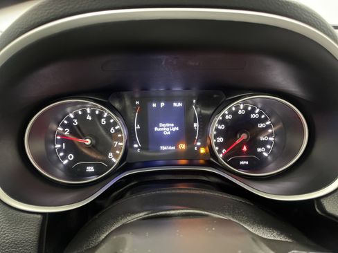 Used 2020 Jeep Compass Latitude image 32