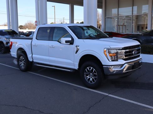 Used 2021 Ford F150 Lariat w/ Equipment Group 501A Mid image 2