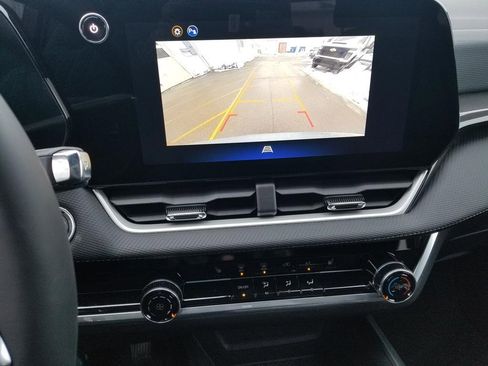 New 2026 Chevrolet Equinox LT image 28