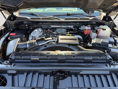 Used 2021 GMC Sierra 3500 Denali w/ Denali Ultimate Package AWD/4WD image 9