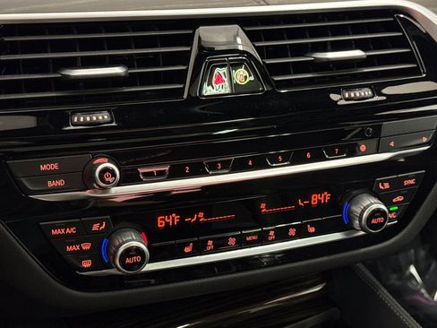 Used 2023 BMW 540i w/ M Sport Package image 26