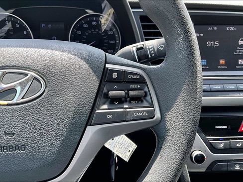 Used 2018 Hyundai Elantra SEL FWD image 25