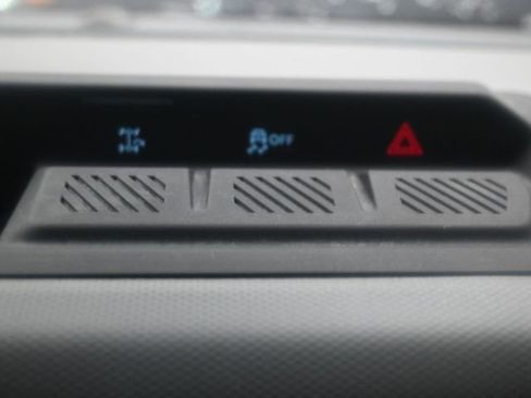 Used 2021 Ford Bronco Base image 15