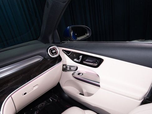 New 2026 Mercedes-Benz GLC 300 image 24