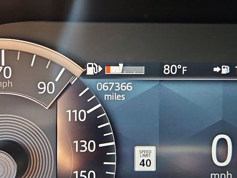 Used 2023 Land Rover Range Rover Velar R-Dynamic S image 13