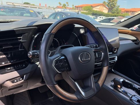 Used 2024 Lexus RX 350 Premium w/ Convenience Package FWD image 22