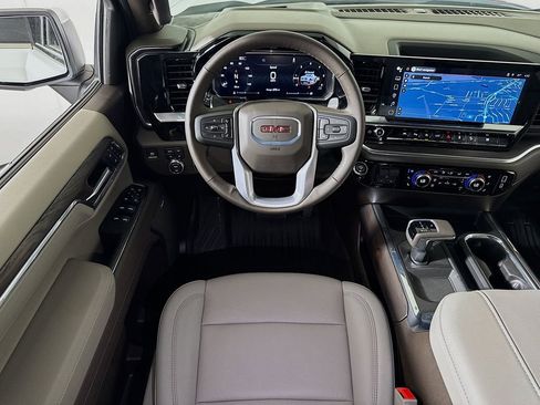 New 2026 GMC Sierra 1500 SLT image 15