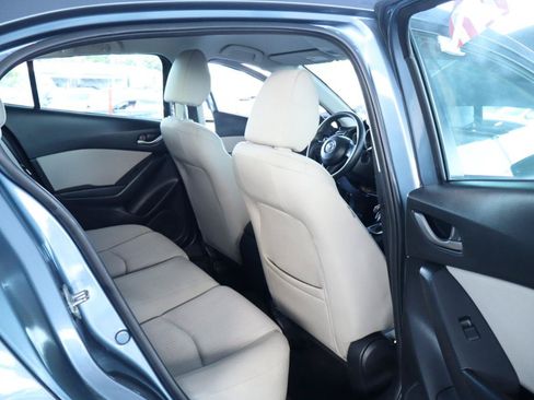 Used 2015 MAZDA MAZDA3 i Sport FWD image 32