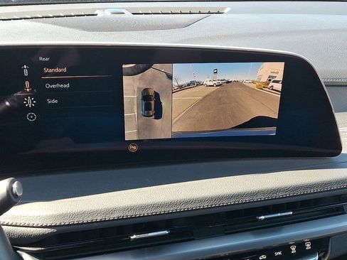 Certified 2025 Cadillac XT4 Premium Luxury image 18