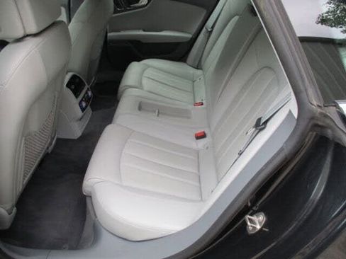 Used 2013 Audi A7 3.0T Prestige image 32