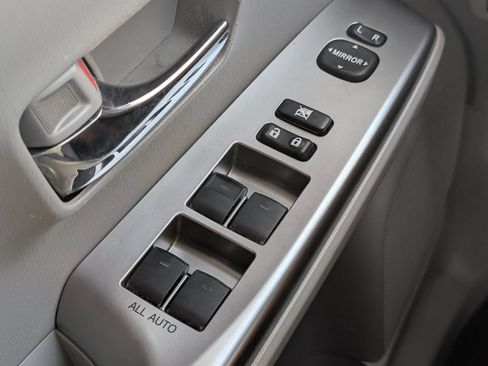 Used 2015 Toyota Prius V Three FWD image 12