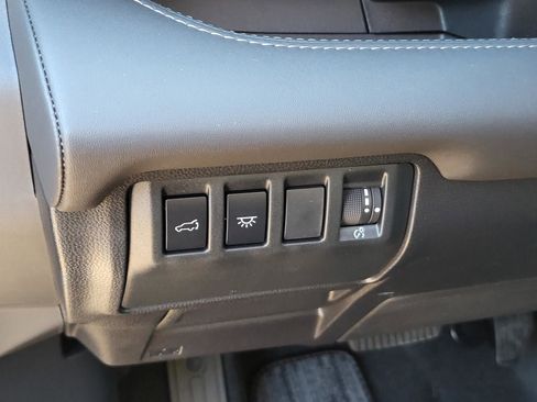 New 2026 Subaru Ascent Limited image 9