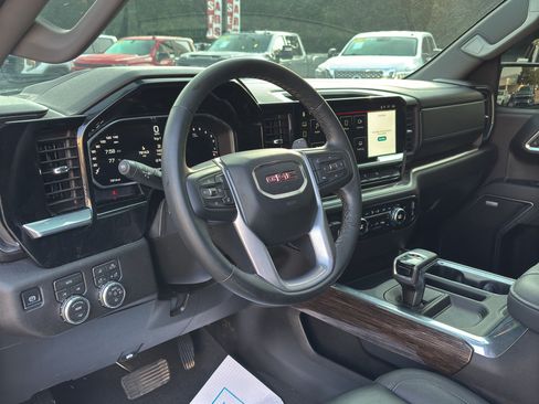 Used 2026 GMC Sierra 1500 Elevation w/ Elevation Premium Package AWD/4WD image 11