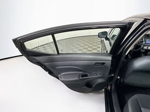 Used 2020 Nissan Versa S image 25