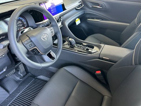 New 2026 Toyota Crown Signia AWD/4WD image 9
