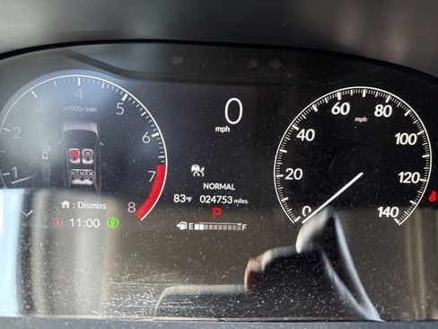 Used 2024 Honda HR-V LX image 5