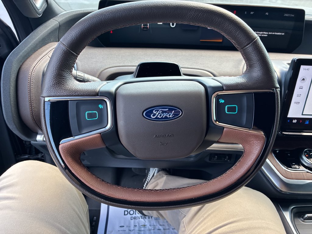 Used 2025 Ford Expedition King Ranch AWD/4WD image 14