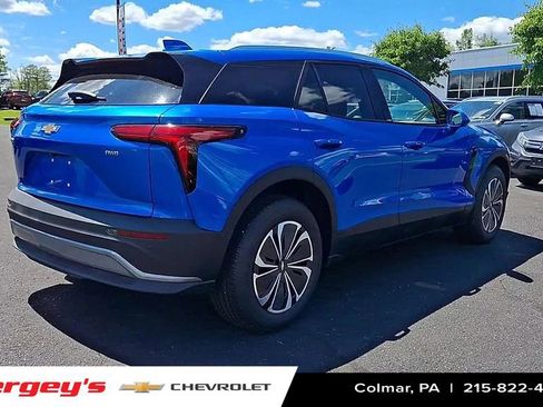 New 2025 Chevrolet Blazer EV LT image 9