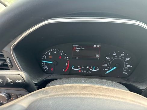 Used 2022 Ford Escape SE FWD image 12