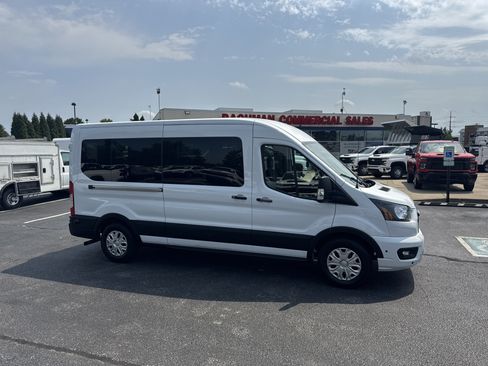 Used 2024 Ford Transit 350 XLT RWD image 2