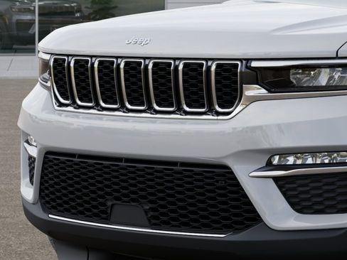 New 2025 Jeep Grand Cherokee Limited image 7