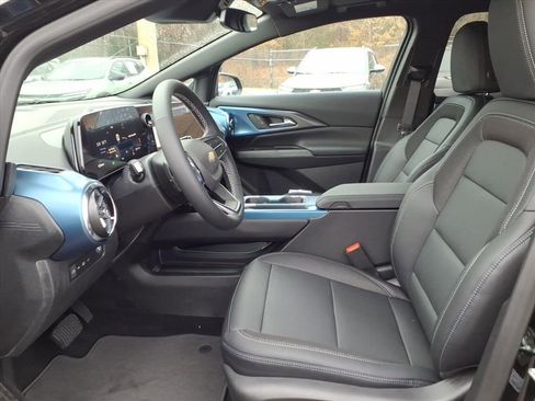 New 2026 Chevrolet Equinox EV LT image 8