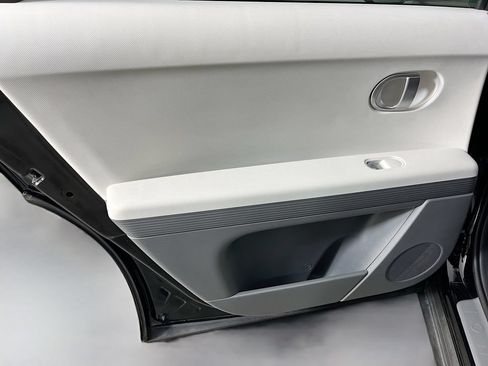 Used 2023 Hyundai Ioniq 5 SE w/ Cargo Package AWD/4WD image 31