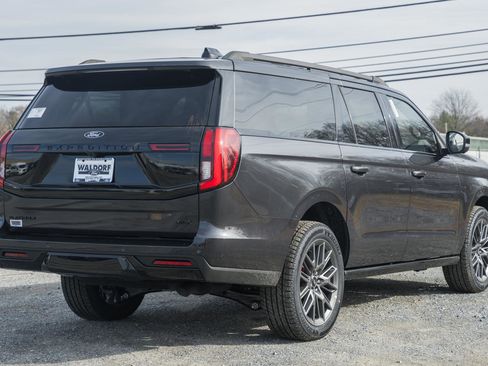 New 2025 Ford Expedition Max Platinum w/ Stealth Performance Package image 5