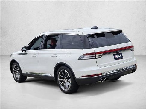 Used 2025 Lincoln Aviator Reserve w/ Illumination Package RWD image 8