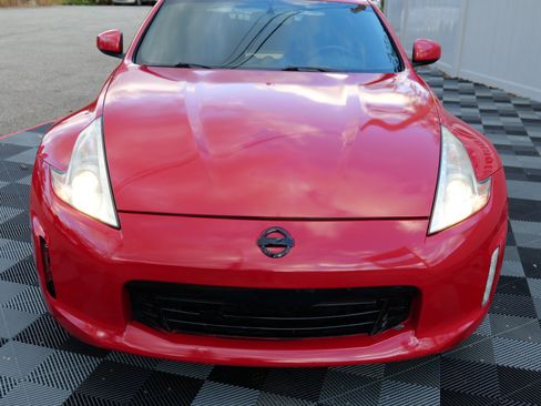 Used 2017 Nissan 370Z Coupe image 12
