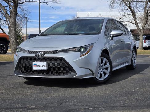 Used 2022 Toyota Corolla LE image 1