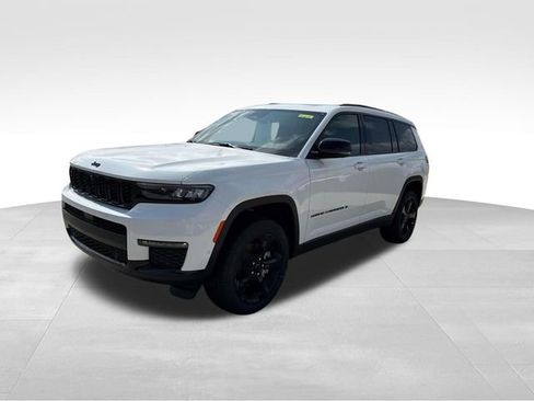 New 2025 Jeep Grand Cherokee L Limited w/ Luxury Tech Group II RWD image 22