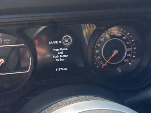 Used 2024 Jeep Wrangler Unlimited Sahara w/ Technology Group AWD/4WD image 8